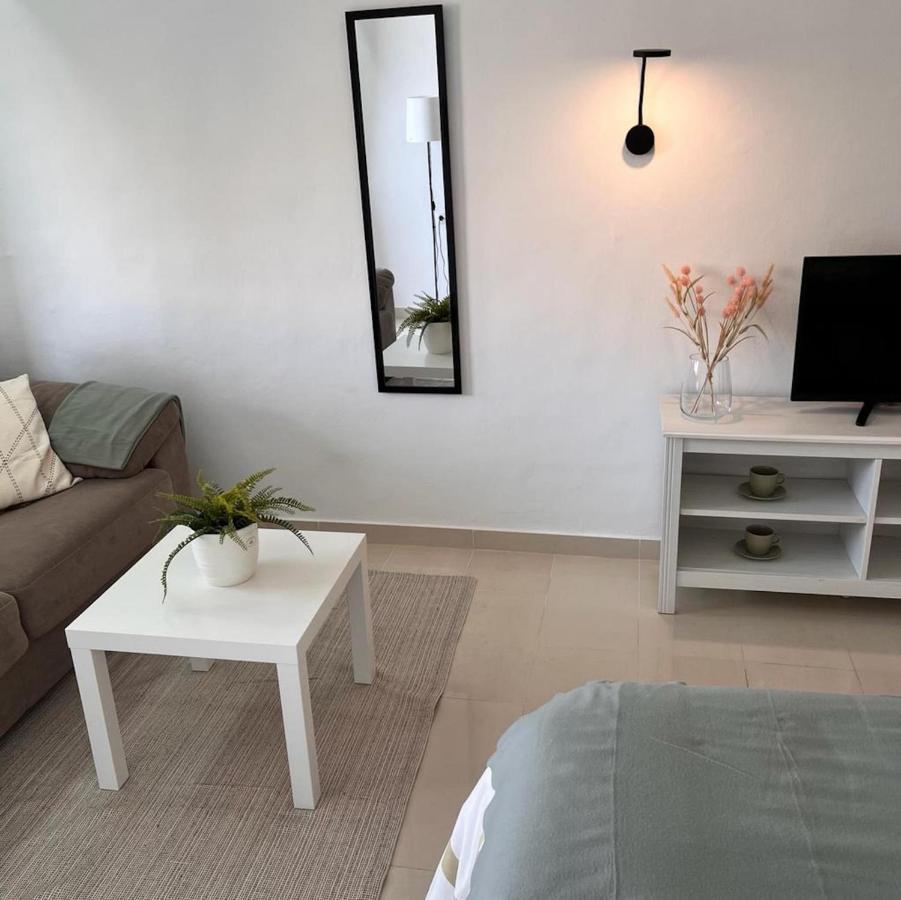 Precioso Estudio Palmeras Con Vistas Al Mar Apartment Fuengirola Bagian luar foto
